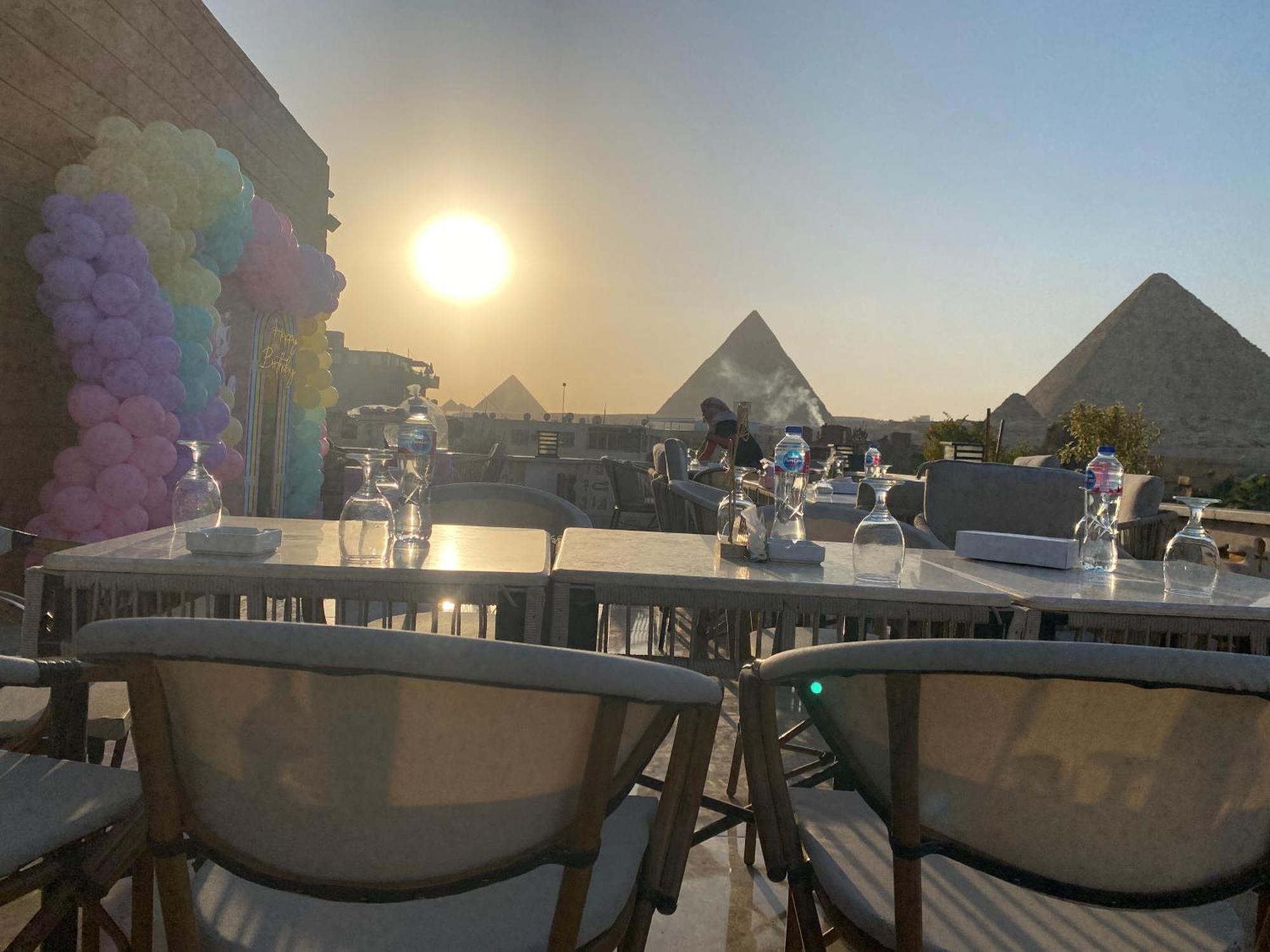 Queen Ash Pyramid View Inn Kafret el-Gabal Екстериор снимка